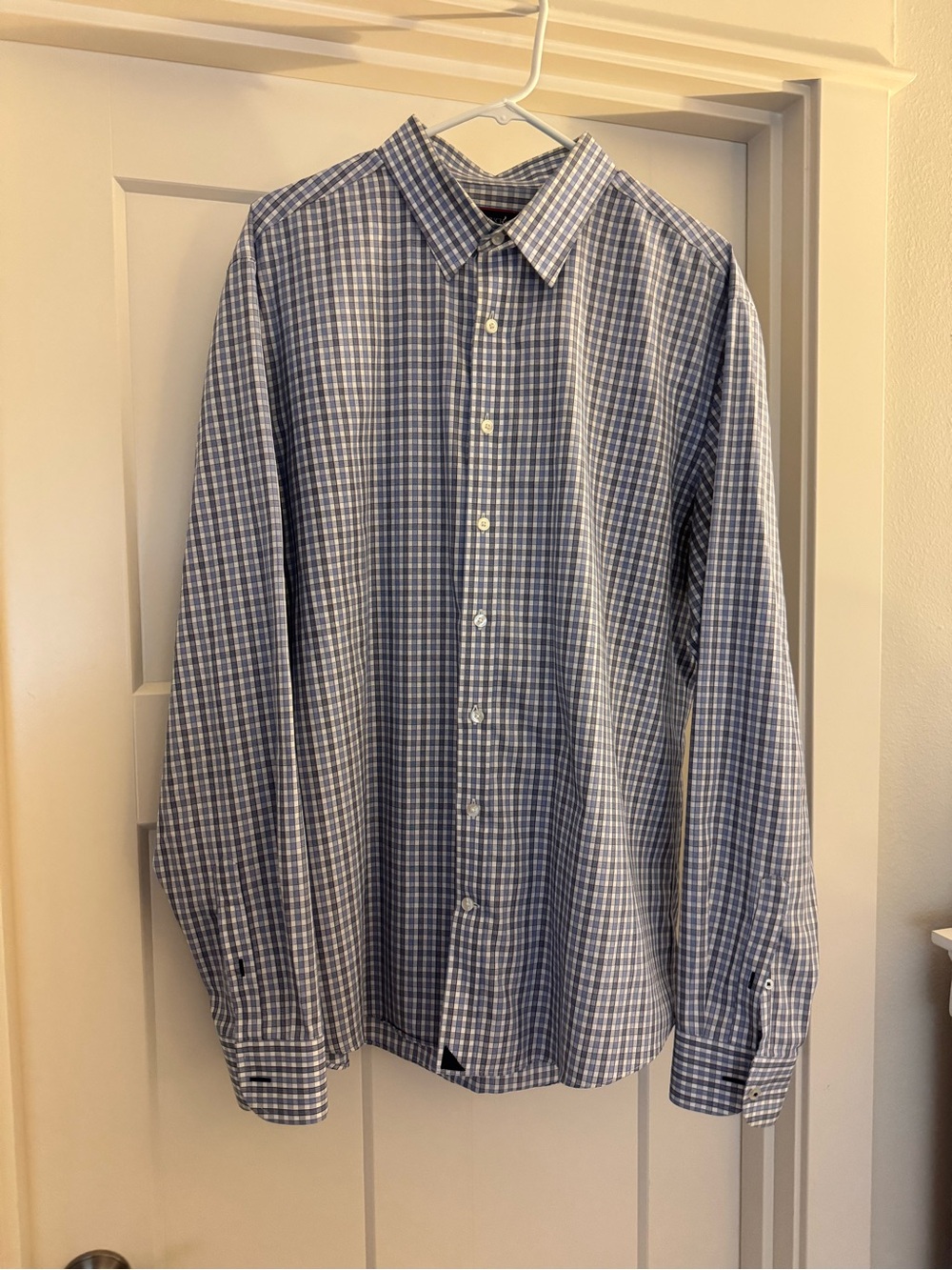 UNTUCKit Blue and White Plaid Button-Up Shirt